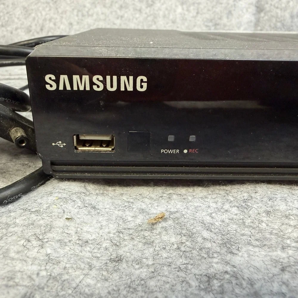 Samsung SDE-3004N 4 Channel Digital Video Recorder DVR Security System Black
